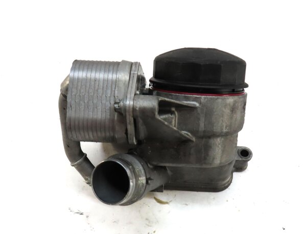 Thumbnail 4: 2013 BMW 535i (F10) 3.0L N55 TURBO ENGINE OIL COOLER FILTER HOUSING w/ COVER CAP