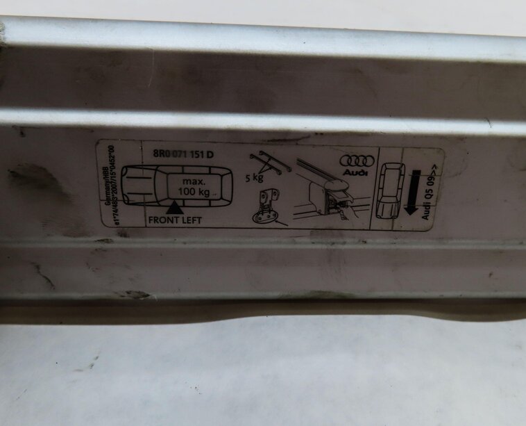 Thumbnail 7: 2010 AUDI Q5 (B8 8R) ROOF LUGGAGE RACK BAR SET 2 (LEFT TO RIGHT) 8R0071151D