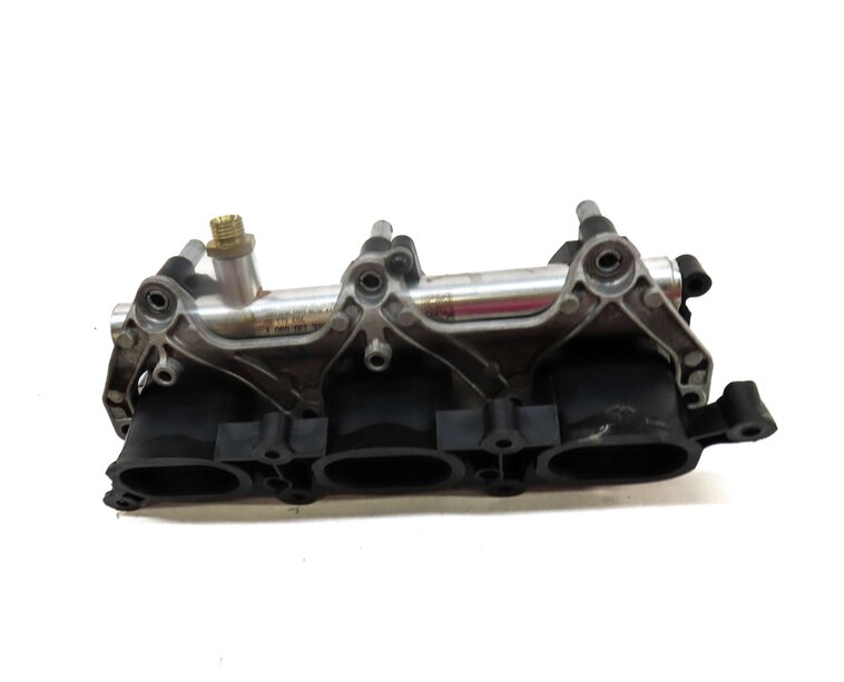 Thumbnail 2: 2010 AUDI Q5 (B8 8R) 3.2L CALB ENGINE RIGHT LOWER INTAKE MANIFOLD w/ FUEL RAIL