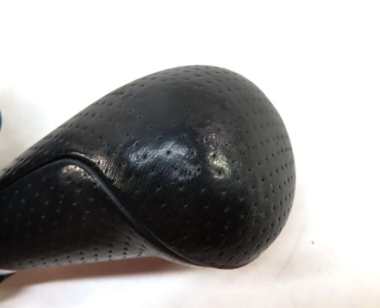 Thumbnail 7: 2010 AUDI Q5 (B8 8R) FLOOR SHIFTER GEAR KNOB w/ BOOT (BLACK)