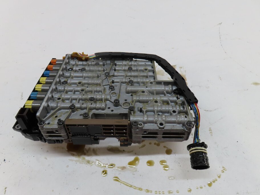 Thumbnail 6: 2009-2012 AUDI Q5 (8R) 3.2L V6 A/T AUTO AUTOMATIC TRANSMISSION VALVE BODY