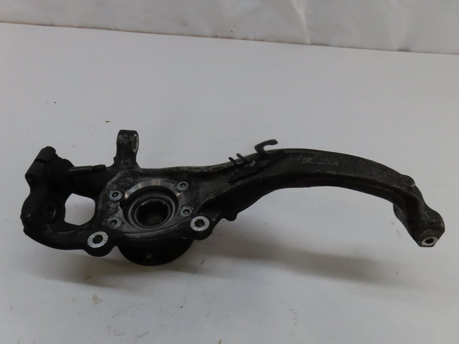 Thumbnail 4: 10-16 AUDI A4 S4 A5 S5 Q5 (B8 8K 8T 8R) RIGHT FRONT PASSENGER SPINDLE KNUCKLE