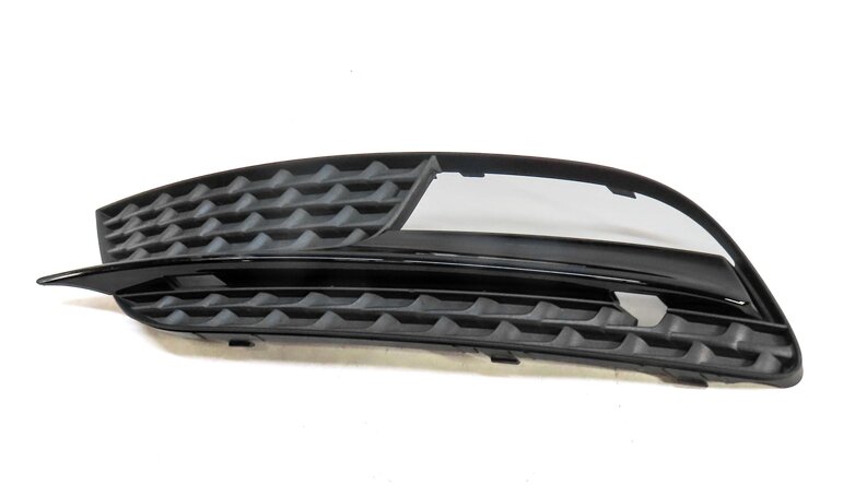 Thumbnail 2: 2013-2017 AUDI A5 S5 (B8 8T) LEFT FRONT DRIVER LOWER FOGLIGHT GRILLE TRIM
