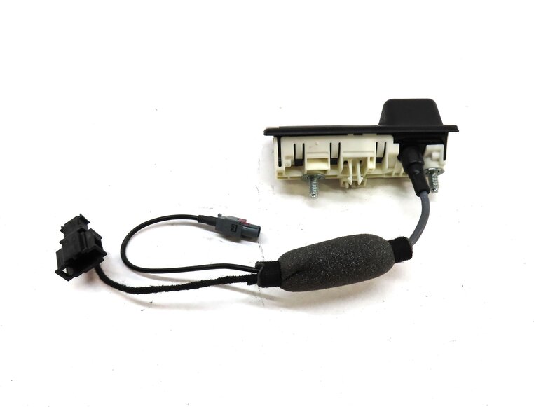 Thumbnail 5: 08-17 AUDI A3 S3 A4 S4 A5 S5 A7 Q5 (B8 8K 8T 8R 8V) REAR TRUNK HANDLE w/ CAMERA