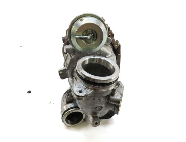 Thumbnail 4: 15-20 MERCEDES C E GL GLE GLS ML S SLC (W166 X166) 3.0L M276 RIGHT TURBOCHARGER