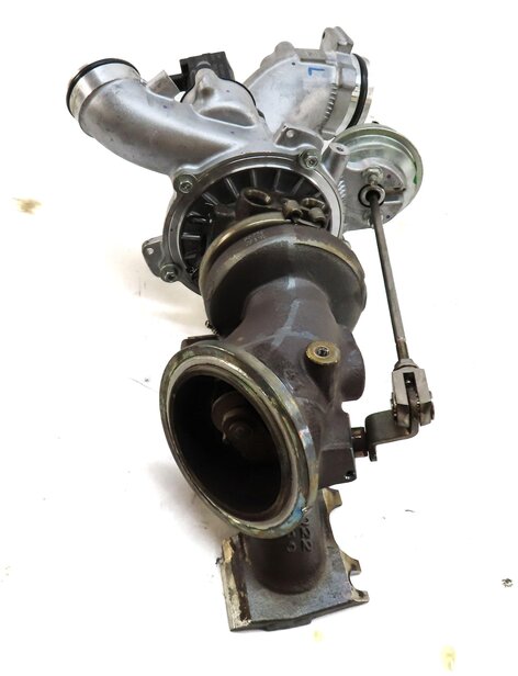Thumbnail 5: 15-20 MERCEDES C E GL GLE GLS ML S SLC (W166 X166) 3.0L M276 LEFT TURBOCHARGER