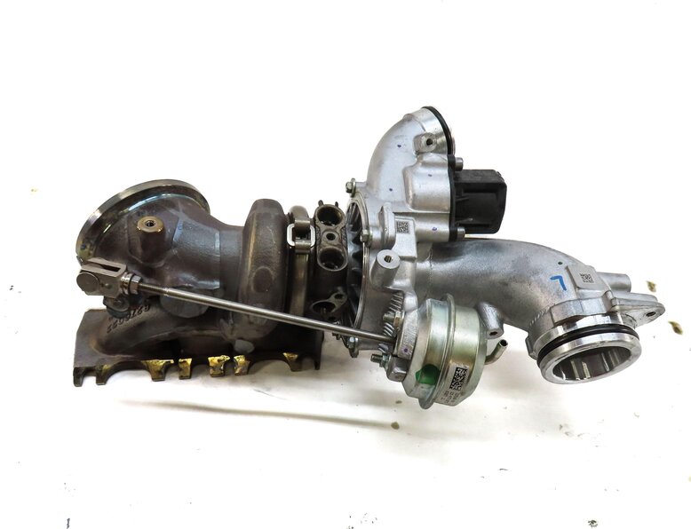 Thumbnail 6: 15-20 MERCEDES C E GL GLE GLS ML S SLC (W166 X166) 3.0L M276 LEFT TURBOCHARGER