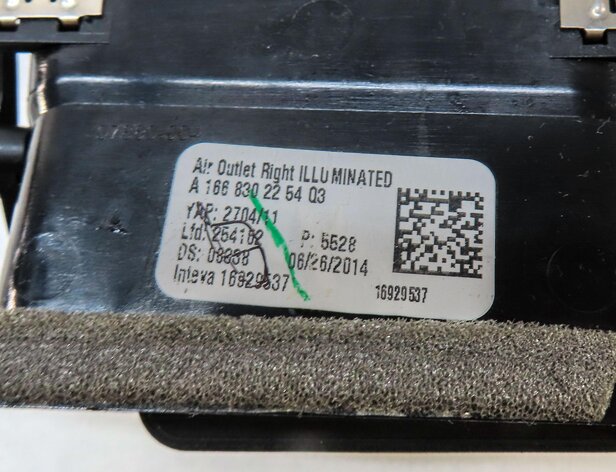 Thumbnail 6: 2015 MERCEDES ML400 (W166) FRONT RIGHT PASSENGER DASH A/C HEATER AIR VENT BLACK