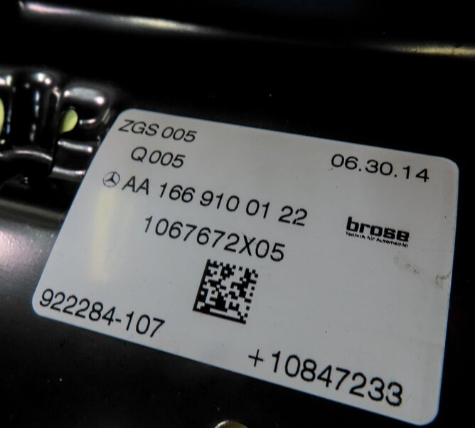 Thumbnail 7: 2015 MERCEDES ML400 (W166) FRONT LEFT LOWER HEATED SPORT SEAT CUSHION (BLACK)