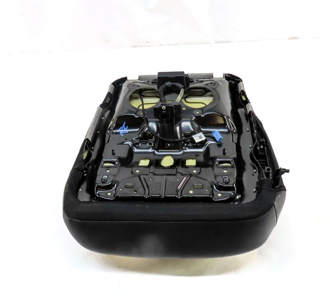 Thumbnail 5: 2015 MERCEDES ML400 (W166) FRONT RIGHT LOWER HEATED SPORT SEAT CUSHION (BLACK)