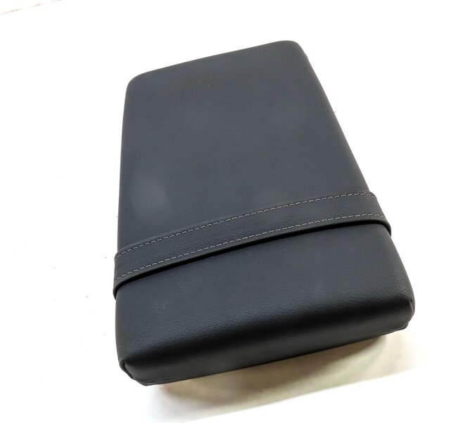 Thumbnail 3: 2015 MERCEDES ML400 (W166) REAR SEAT FOLD DOWN ARMREST CUPHOLDER (BLACK LEATHER)