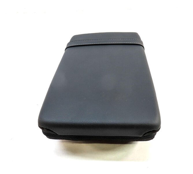 Thumbnail 5: 2015 MERCEDES ML400 (W166) REAR SEAT FOLD DOWN ARMREST CUPHOLDER (BLACK LEATHER)