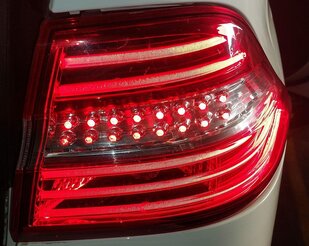 Thumbnail 2: 12-15 MERCEDES ML-CLASS (W166) REAR RIGHT PASSENGER LED TAILLIGHT BRAKE LIGHT