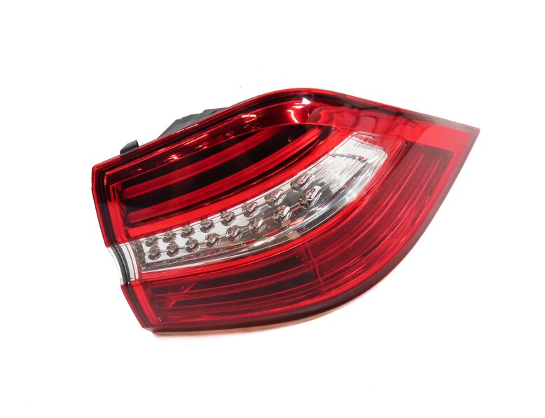 Thumbnail 4: 12-15 MERCEDES ML-CLASS (W166) REAR RIGHT PASSENGER LED TAILLIGHT BRAKE LIGHT