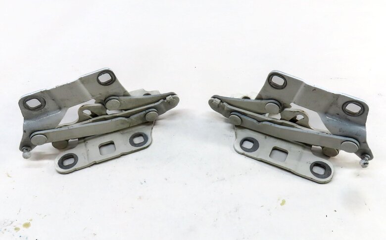 Thumbnail 2: 2012-2019 MERCEDES GL ML CLASS (W166 X166) FRONT HOOD HINGE SET (POLAR WHITE)
