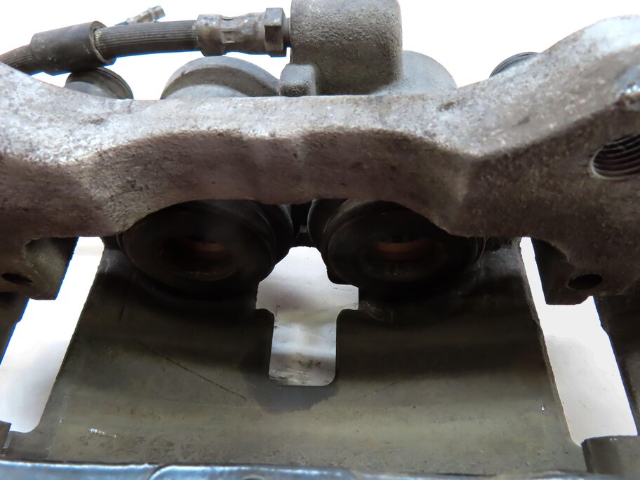 Thumbnail 7: 2012-2019 MERCEDES GL350 GL450 GLS350 ML350 (W166 X166) FRONT BRAKE CALIPER SET
