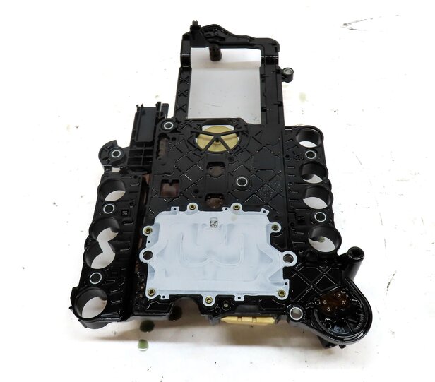 Thumbnail 5: 2015-2020 MERCEDES (W205 W212 W166 W222 X166) TRANSMISSION VALVE BODY CONDUCTOR