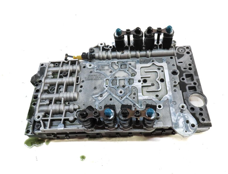 Thumbnail 2: 15-20 MERCEDES C E S GL ML (W205 W212 W166 W222 X166) TRANSMISSION VALVE BODY