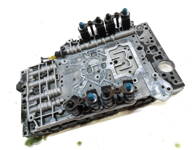 Thumbnail 3: 15-20 MERCEDES C E S GL ML (W205 W212 W166 W222 X166) TRANSMISSION VALVE BODY