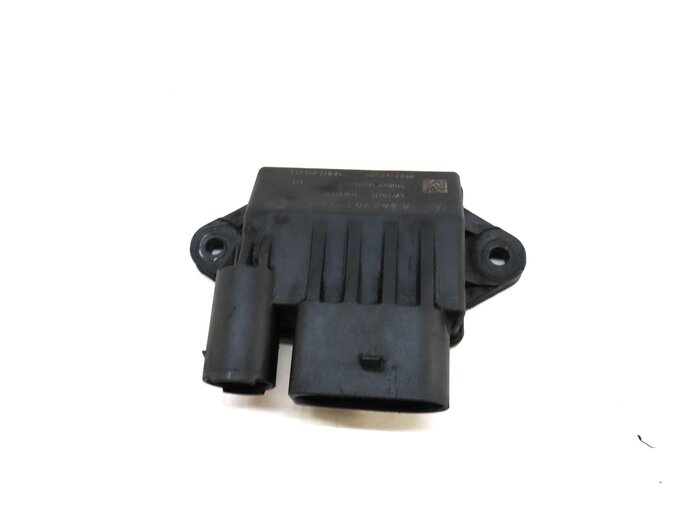Thumbnail 2: 07-13 MERCEDES E320 E350 GL350 ML350 S350 R320 R350 - DIESEL GLOW PLUG MODULE