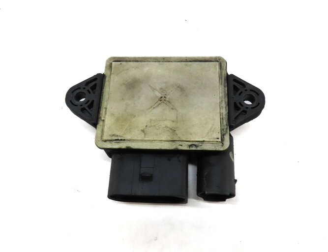 Thumbnail 6: 07-13 MERCEDES E320 E350 GL350 ML350 S350 R320 R350 - DIESEL GLOW PLUG MODULE