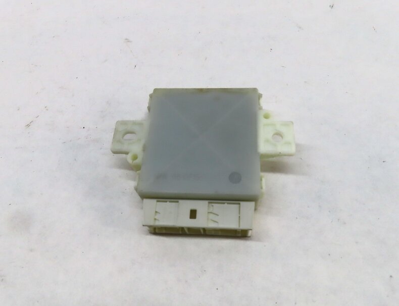Thumbnail 5: 2012 MERCEDES GL350 (X164) PARK ASSIST PDC SENSOR CONTROL MODULE 1649005000
