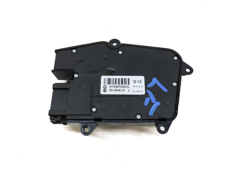 Thumbnail 5: 2012 MERCEDES GL350 (X164) FRONT LEFT DRIVER SEAT ADJUST SWITCH w/ MEMORY BLACK