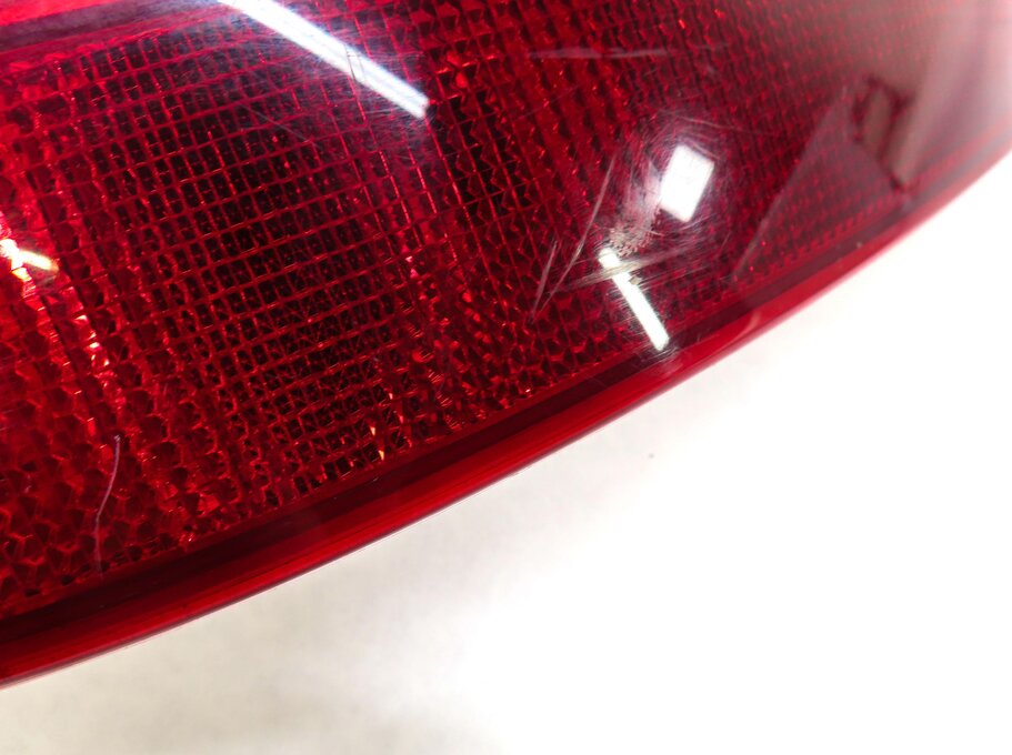 Thumbnail 6: 2012 MERCEDES GL350 (X164) REAR RIGHT BUMPER REFLECTOR (RED) 1648201074