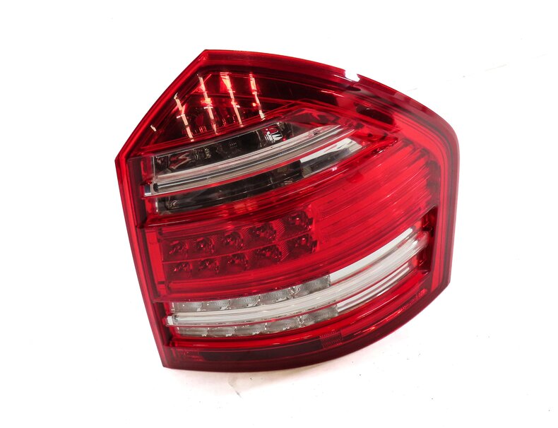 Thumbnail 4: 2010-2012 MB GL350 GL450 GL550 (X164) RIGHT PASSENGER TAILLIGHT BRAKE LIGHT LAMP