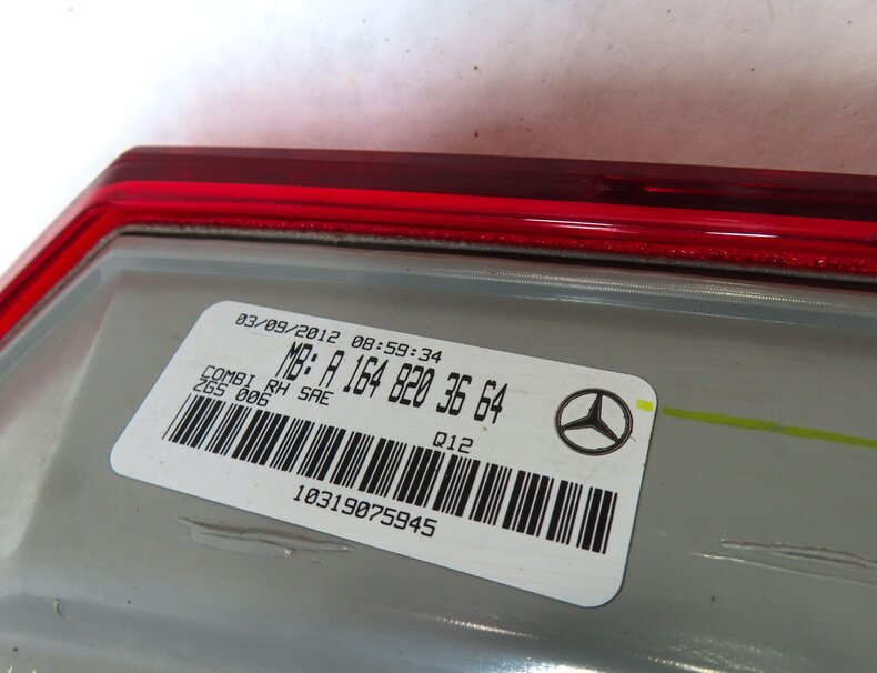 Thumbnail 6: 2010-2012 MB GL350 GL450 GL550 (X164) RIGHT PASSENGER TAILLIGHT BRAKE LIGHT LAMP