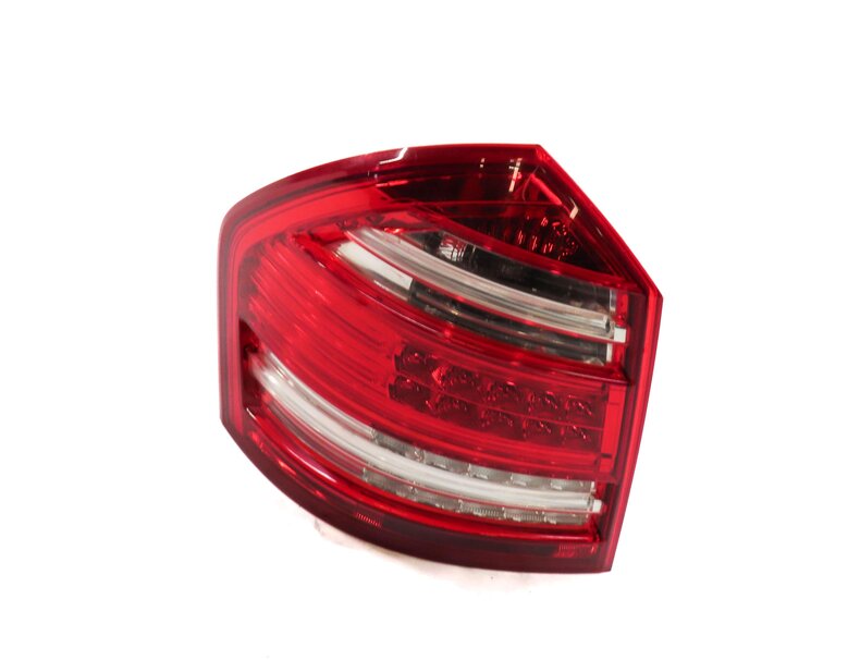 2010-2012 MB GL350 GL450 GL550 (X164) LEFT DRIVER TAILLIGHT BRAKE LIGHT LAMP