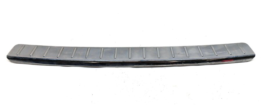 Thumbnail 2: 2012 MERCEDES GL350 (X164) REAR BUMPER SCUFF PLATE TRIM PANEL SILVER 1648840190