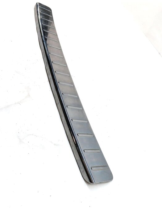 Thumbnail 4: 2012 MERCEDES GL350 (X164) REAR BUMPER SCUFF PLATE TRIM PANEL SILVER 1648840190