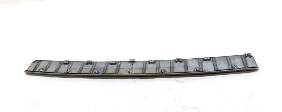 Thumbnail 6: 2012 MERCEDES GL350 (X164) REAR BUMPER SCUFF PLATE TRIM PANEL SILVER 1648840190