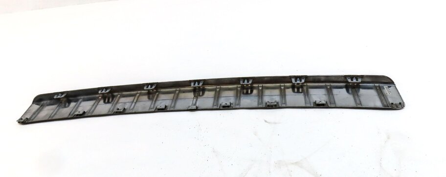 Thumbnail 7: 2012 MERCEDES GL350 (X164) REAR BUMPER SCUFF PLATE TRIM PANEL SILVER 1648840190
