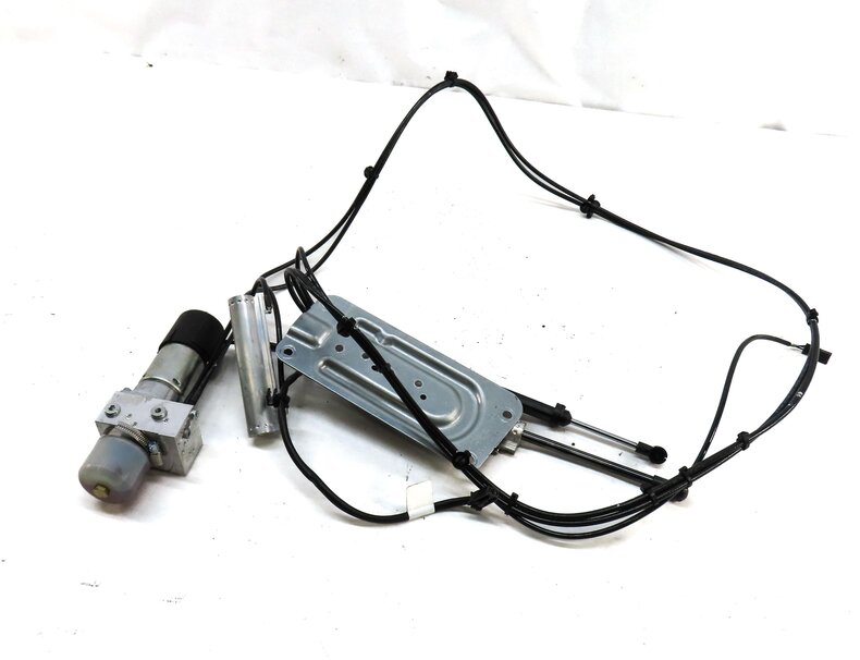 10-12 MERCEDES GL-CLASS (X164) REAR HYDRAULIC TRUNK LIFT MOTOR w/ RAM & LINES