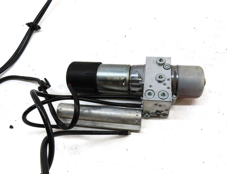 Thumbnail 12: 10-12 MERCEDES GL-CLASS (X164) REAR HYDRAULIC TRUNK LIFT MOTOR w/ RAM & LINES
