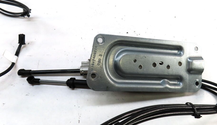 Thumbnail 7: 10-12 MERCEDES GL-CLASS (X164) REAR HYDRAULIC TRUNK LIFT MOTOR w/ RAM & LINES