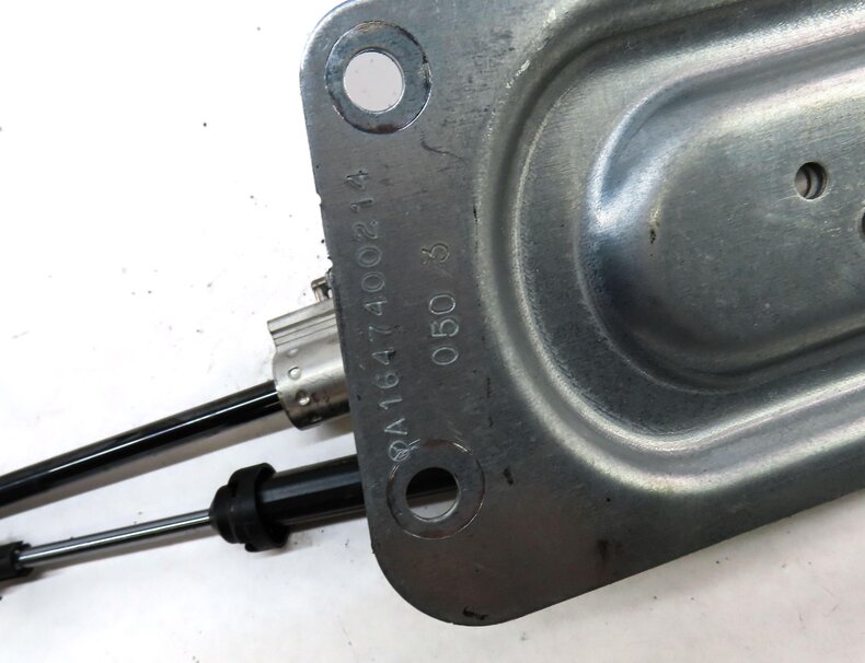 Thumbnail 8: 10-12 MERCEDES GL-CLASS (X164) REAR HYDRAULIC TRUNK LIFT MOTOR w/ RAM & LINES