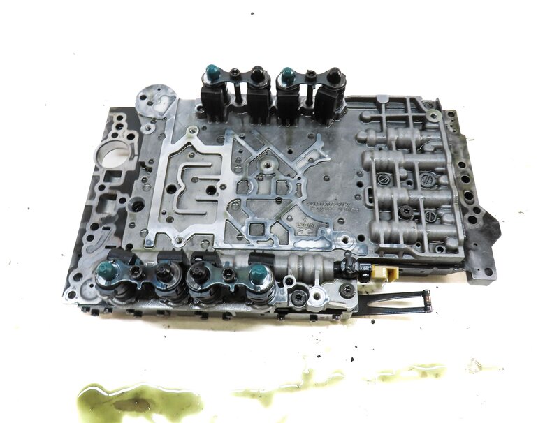 Thumbnail 4: 2012 MERCEDES GL350 (X164) 3.0L OM642 DIESEL ENGINE AUTO TRANSMISSION VALVE BODY