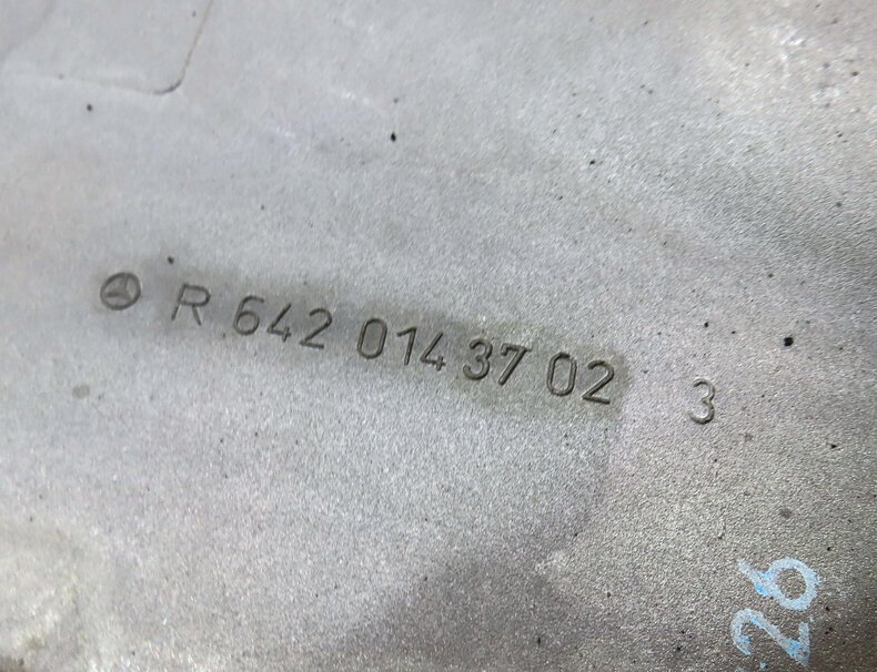 Thumbnail 7: 2010-2012 MB GL350 ML350 R350 (W164 X164 W251) 3.0L OM642 DIESEL UPPER OIL PAN