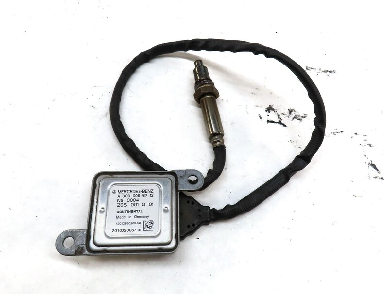 Thumbnail 4: 2012 MERCEDES GL350 (X164) 3.0L OM642 TURBO DIESEL ENGINE NOX SENSOR 0009055712
