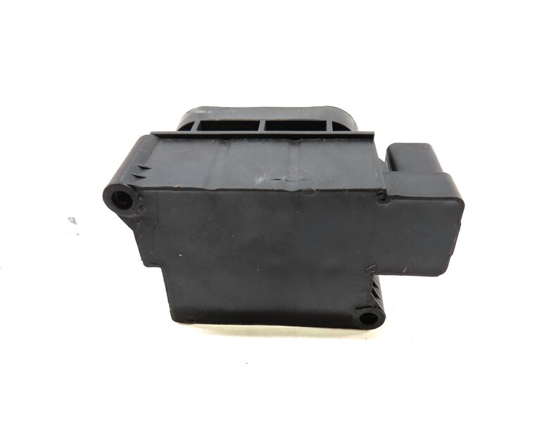 Thumbnail 5: 2012 MERCEDES GL350 (X164) AIR SUSPENSION TRANSFER RELIEF VALVE BLOCK 2123200358