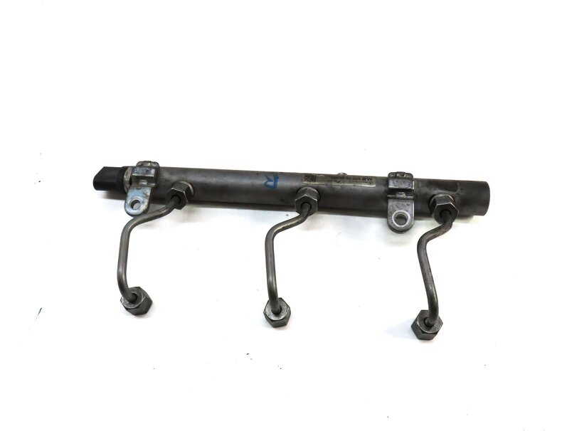 Thumbnail 6: 2012 MERCEDES GL350 X164 3.0L OM642 TURBO DIESEL ENGINE RIGHT FUEL RAIL w/ LINES