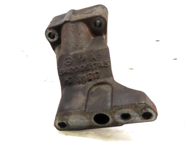 Thumbnail 4: 2012 MERCEDES GL350 (X164) 3.0L TURBO DIESEL ENGINE TURBOCHARGER MOUNT BRACKET