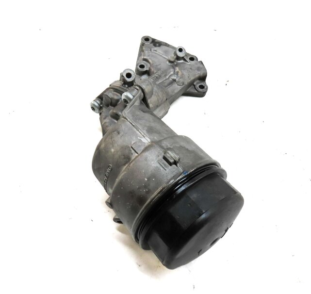Thumbnail 2: 2012 MERCEDES GL350 (X164) 3.0L OM642 TURBO DIESEL ENGINE OIL FILTER HOUSING