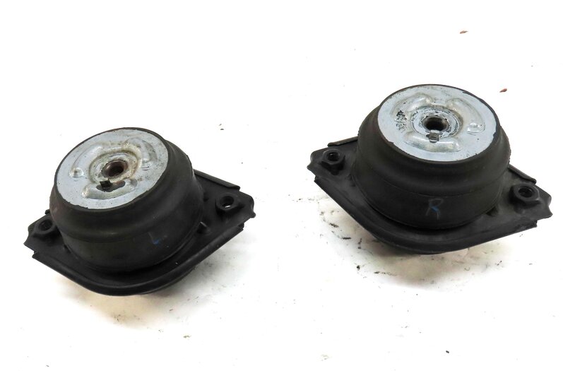 Thumbnail 2: 2012 MERCEDES GL350 (X164) 3.0L OM642 DIESEL LEFT & RIGHT ENGINE MOUNT SET 2