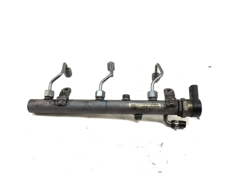 Thumbnail 5: 2012 MERCEDES GL350 (X164) 3.0L OM642 TURBO DIESEL ENGINE LEFT FUEL RAIL & LINES