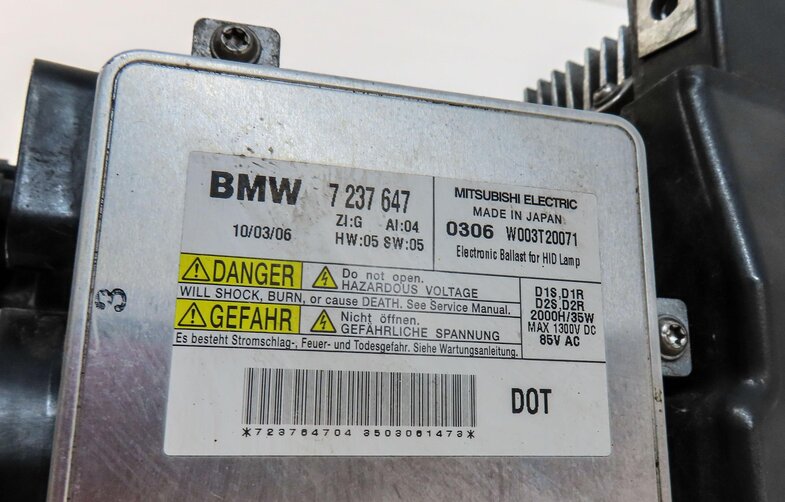 Thumbnail 7: 2011-2013 BMW 528i 535i 550i M5 (F10) RIGHT - XENON HID ADAPTIVE HEADLIGHT LAMP