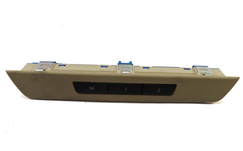Thumbnail 4: 2011 BMW 535i (F10) FRONT RIGHT PASSENGER SEAT ADJUST SWITCH & MEMORY BUTTON SET